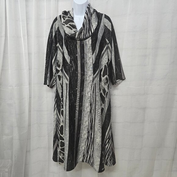 Signature by Robbie Bee Dress Cowl Neck Knit Shift Animal Print Black Gray 1X - Picture 1 of 10
